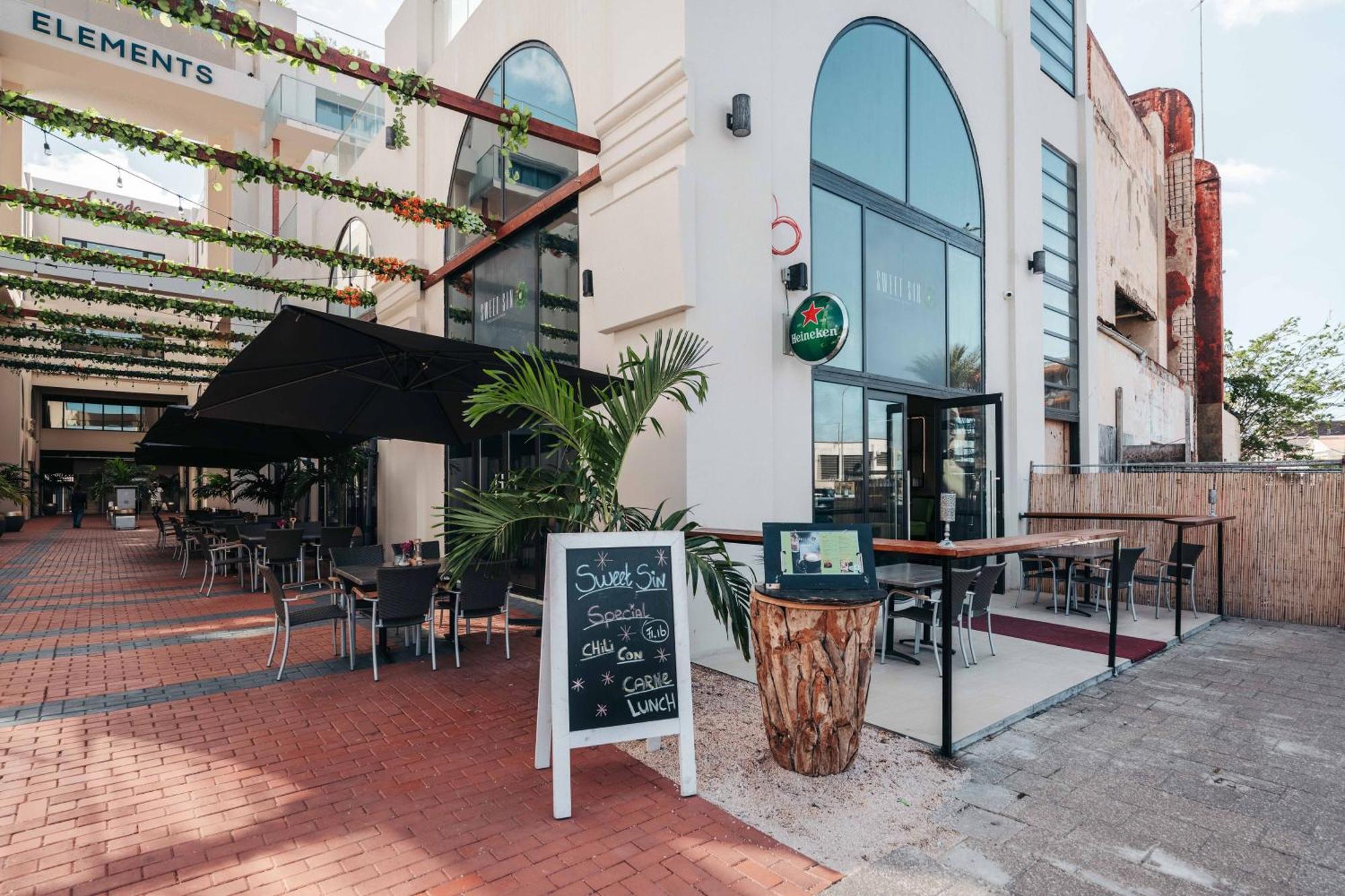 Elements Hotel & Shops Curacao ウィレムスタッド エクステリア 写真